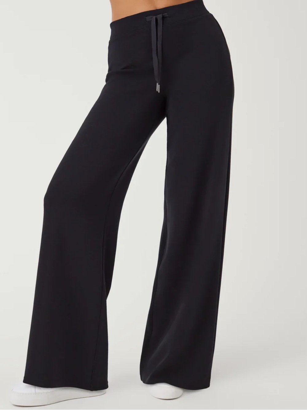 SPANX AirEssentials Wide Leg Pants In Very Black Size Medium